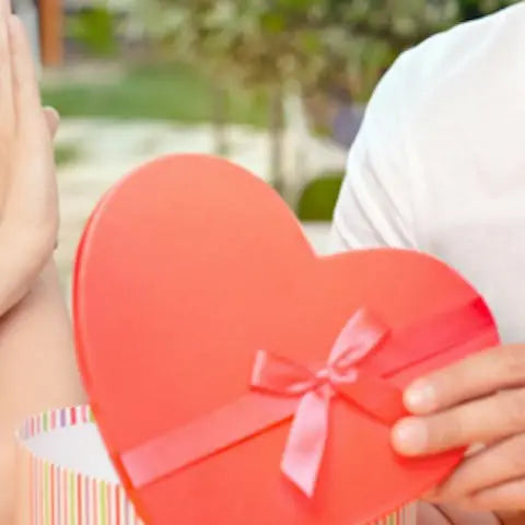 The-worst-Valentine-s-Day-gifts Flora Queen